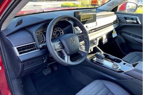 2025 Mitsubishi Outlander SE S-AWC