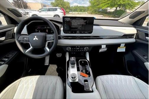 2025 Mitsubishi Outlander Platinum Edition