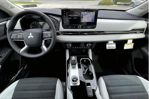 2025 Mitsubishi Outlander SE S-AWC