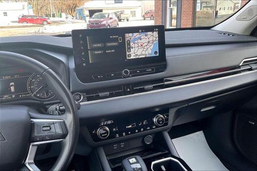 2025 Mitsubishi Outlander ES