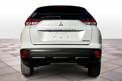 White Diamond 2026 Mitsubishi Eclipse Cross LE