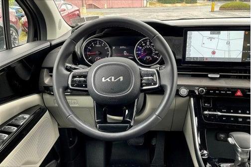 2024 Kia Carnival EX