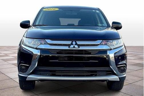 2016 Mitsubishi Outlander ES
