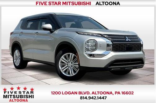 2025 Mitsubishi Outlander ES