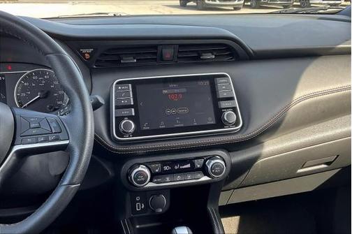 2019 Nissan Kicks SR