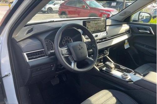 2025 Mitsubishi Outlander SE S-AWC