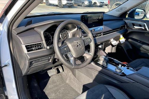 2026 Mitsubishi Outlander Trail Edition