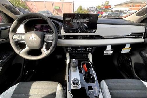 2025 Mitsubishi Outlander SE S-AWC