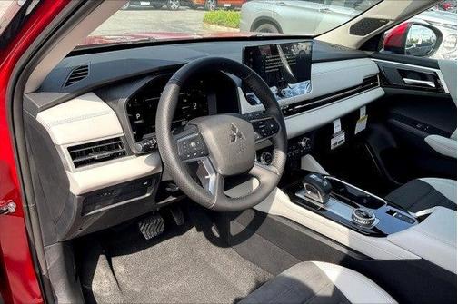 2025 Mitsubishi Outlander SE S-AWC