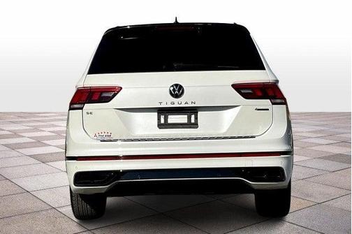 2022 Volkswagen Tiguan 2.0T SE R-Line Black