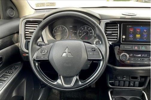 2018 Mitsubishi Outlander SEL