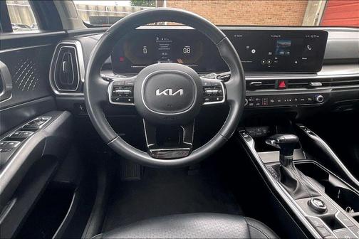 Everlasting Silver 2024 Kia Sorento S