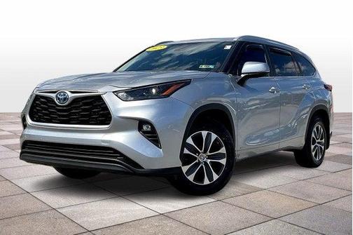 2023 Toyota Highlander Hybrid XLE