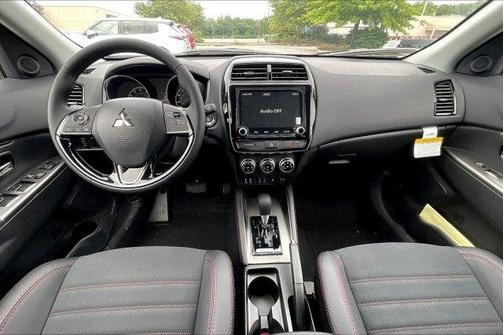 2025 Mitsubishi Outlander Sport 2.0 SE