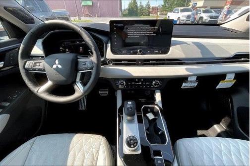 2025 Mitsubishi Outlander Platinum Edition