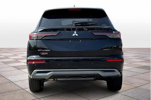2025 Mitsubishi Outlander Platinum Edition
