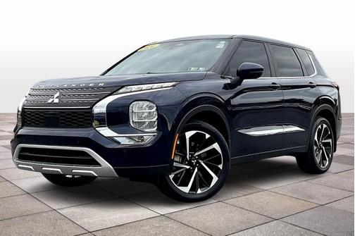 2023 Mitsubishi Outlander SE