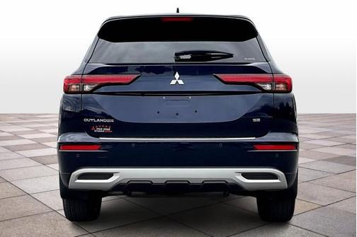 2023 Mitsubishi Outlander SE