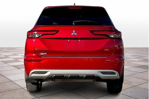 2023 Mitsubishi Outlander SEL