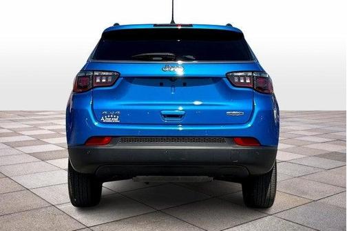 2023 Jeep Compass Latitude Lux