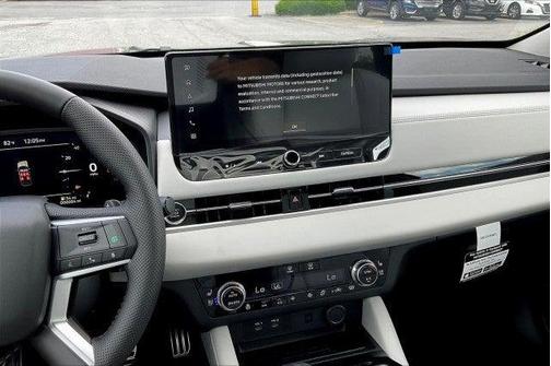 2025 Mitsubishi Outlander Platinum Edition