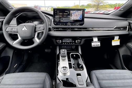 Graphite Gray 2026 Mitsubishi Outlander LE