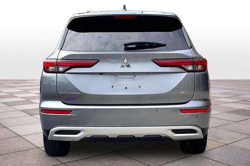 Mercury Gray Metallic 2023 Mitsubishi Outlander SE