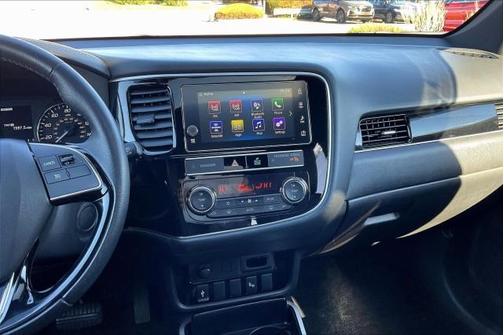 2019 Mitsubishi Outlander LE