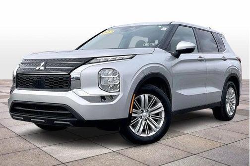 2023 Mitsubishi Outlander ES