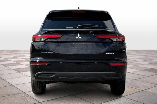 2025 Mitsubishi Outlander PHEV ES