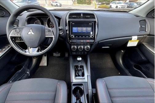 2025 Mitsubishi Outlander Sport 2.0 SE