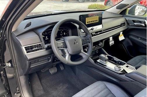 2025 Mitsubishi Outlander SE S-AWC