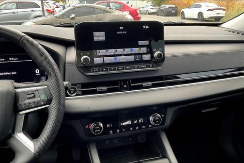 2023 Mitsubishi Outlander PHEV SE