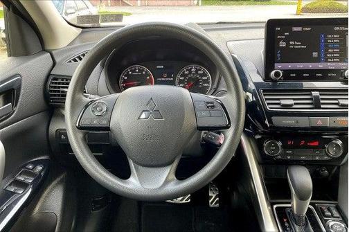 2022 Mitsubishi Eclipse Cross LE