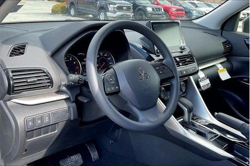 2025 Mitsubishi Eclipse Cross LE