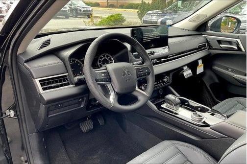 2025 Mitsubishi Outlander SE S-AWC