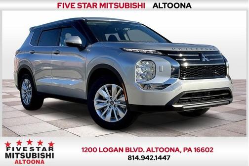 2025 Mitsubishi Outlander ES