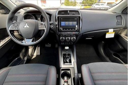 2025 Mitsubishi Outlander Sport 2.0 SE