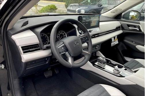 2025 Mitsubishi Outlander SE S-AWC