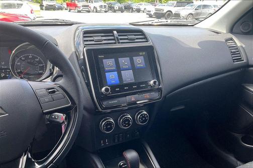 Mercury Gray Metallic 2024 Mitsubishi Outlander Sport 2.0 LE