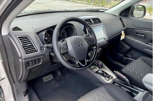 2025 Mitsubishi Outlander Sport 2.0 LE