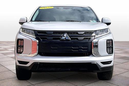 White Diamond 2022 Mitsubishi Outlander Sport 2.0 LE