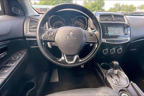 Rally Red Metallic 2017 Mitsubishi Outlander Sport 2.4 SEL