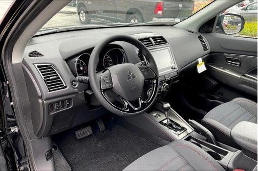 2025 Mitsubishi Outlander Sport 2.0 SE