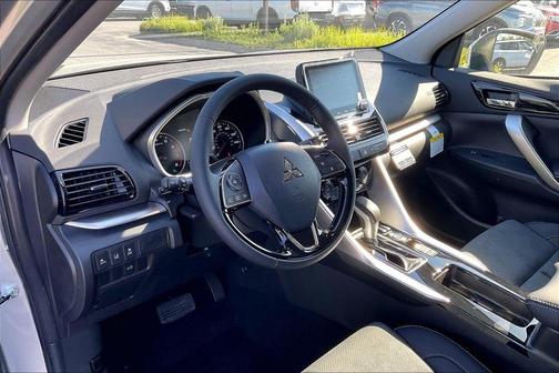 Alloy Silver Metallic 2026 Mitsubishi Eclipse Cross SE