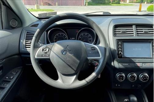 2022 Mitsubishi Outlander Sport ES