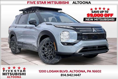 Moonstone Gray / Black Roof 2026 Mitsubishi Outlander Trail Edition