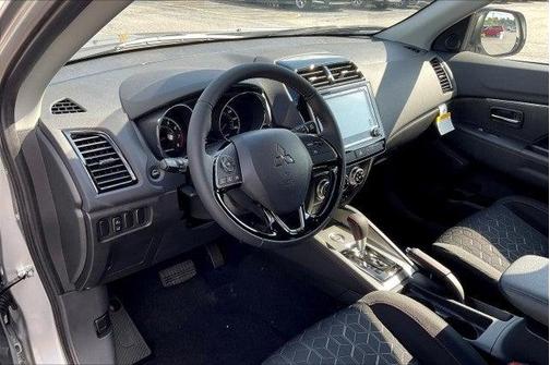 2025 Mitsubishi Outlander Sport 2.0 LE