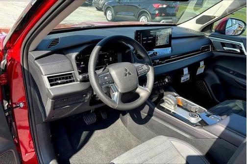 2025 Mitsubishi Outlander SE S-AWC