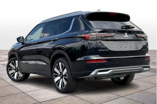 2025 Mitsubishi Outlander Platinum Edition